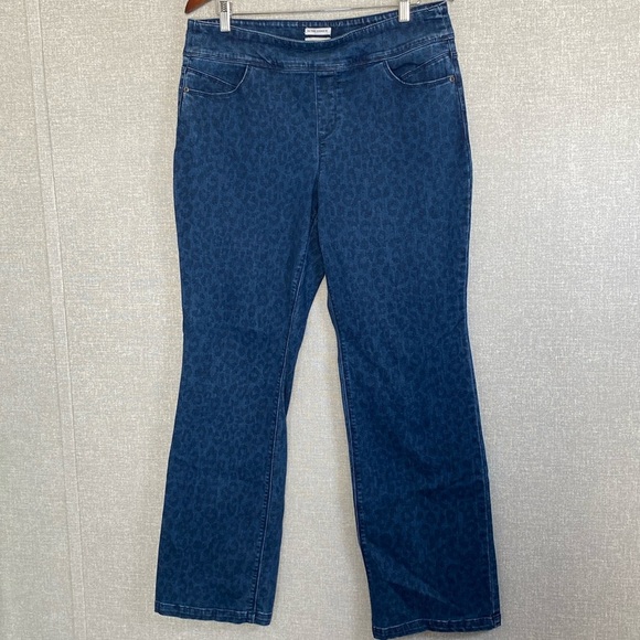 Westbound the Park Avenue Fit Leopard Print Pull on Jeans - Picture 1 of 8